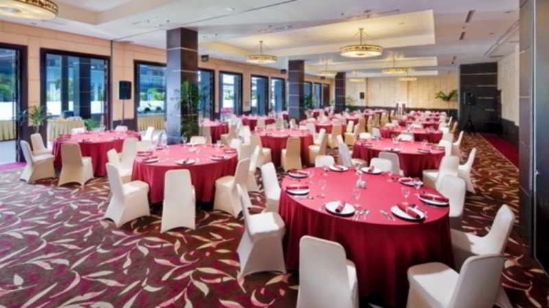 Mercure Pontianak City Center Exteriör bild