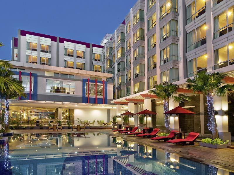 Mercure Pontianak City Center Exteriör bild