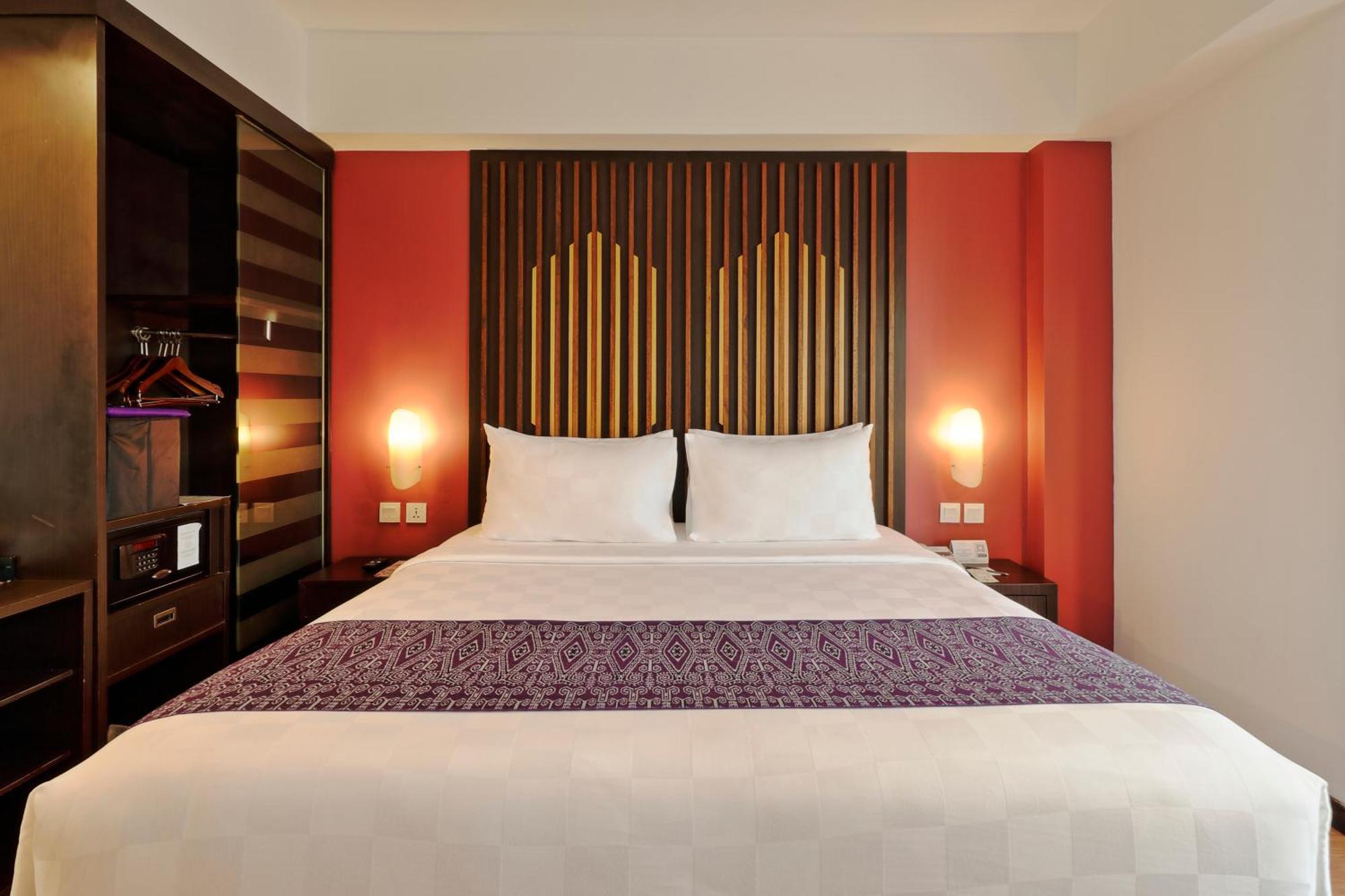 Mercure Pontianak City Center Exteriör bild