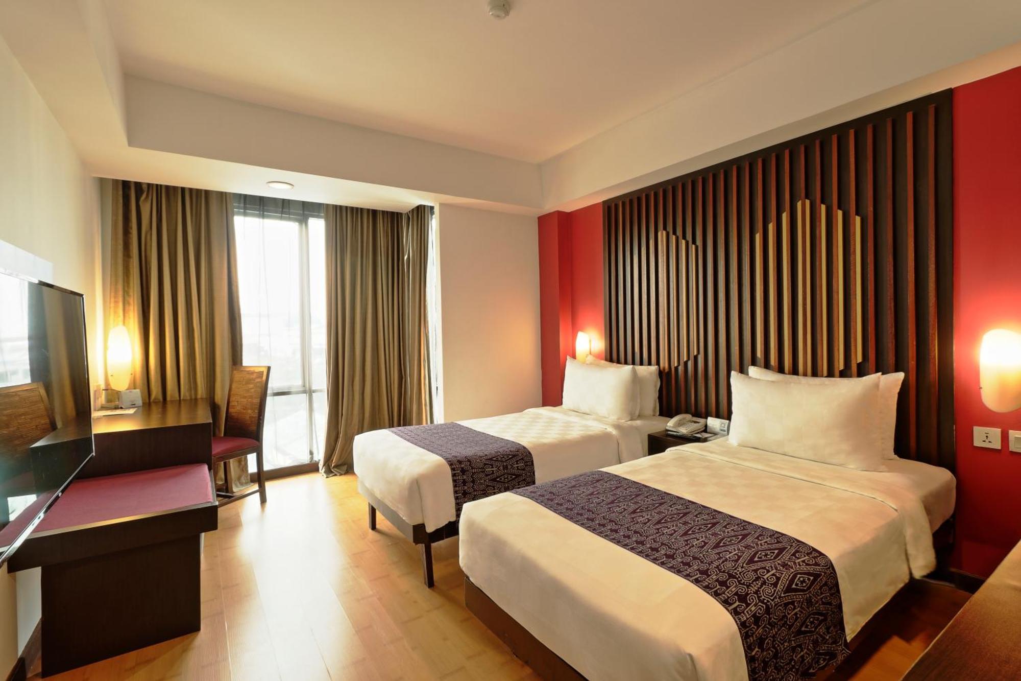 Mercure Pontianak City Center Exteriör bild