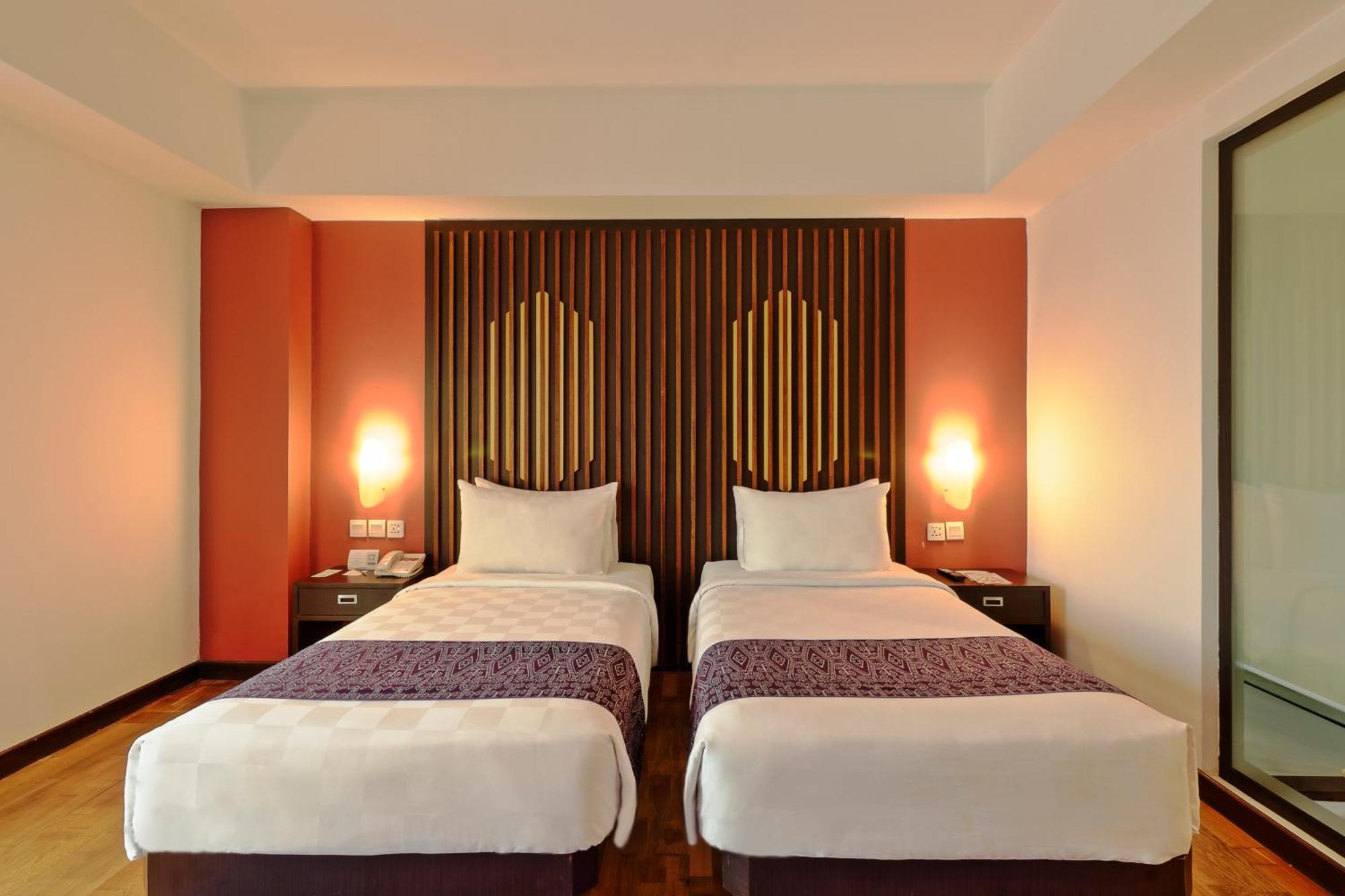 Mercure Pontianak City Center Exteriör bild